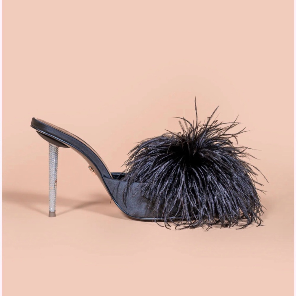 Elegant Black Feathered Women's Heels